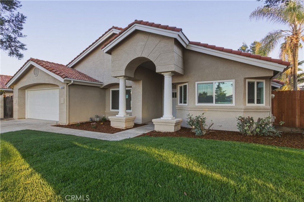 1809 E Serena