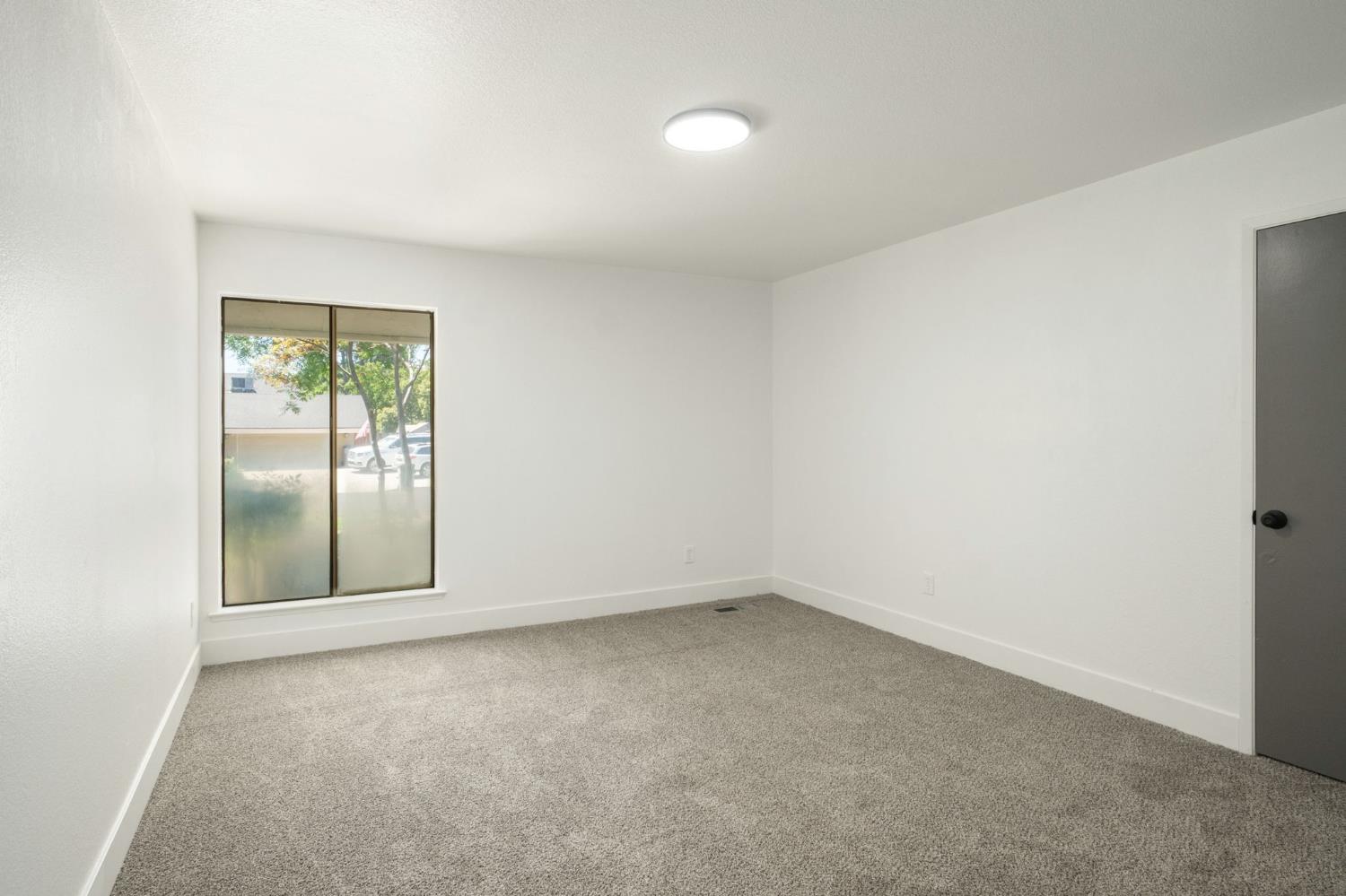 2740 W San Madele Ave, Fresno, CA 93711