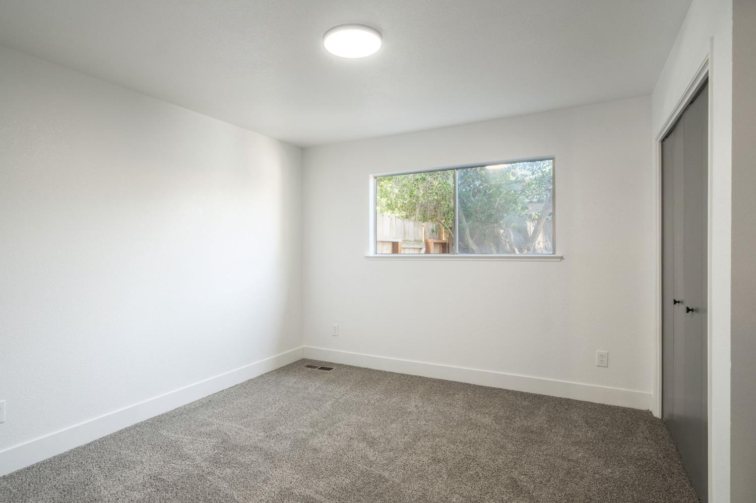 2740 W San Madele Ave, Fresno, CA 93711