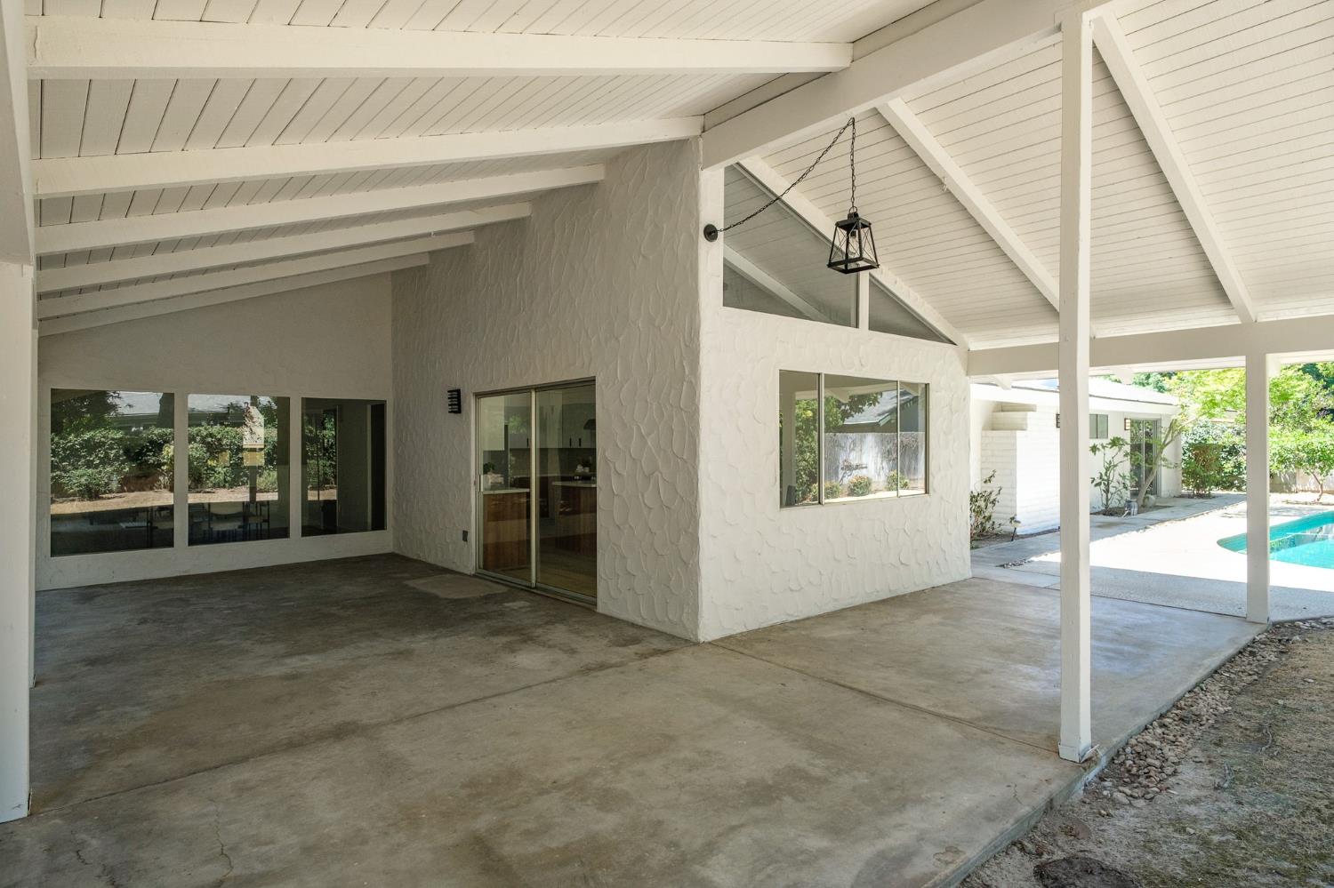 2740 W San Madele Ave, Fresno, CA 93711
