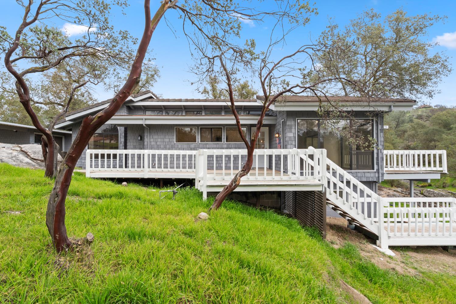 42718 Deep Forest Dr, Coarsegold, CA 93614