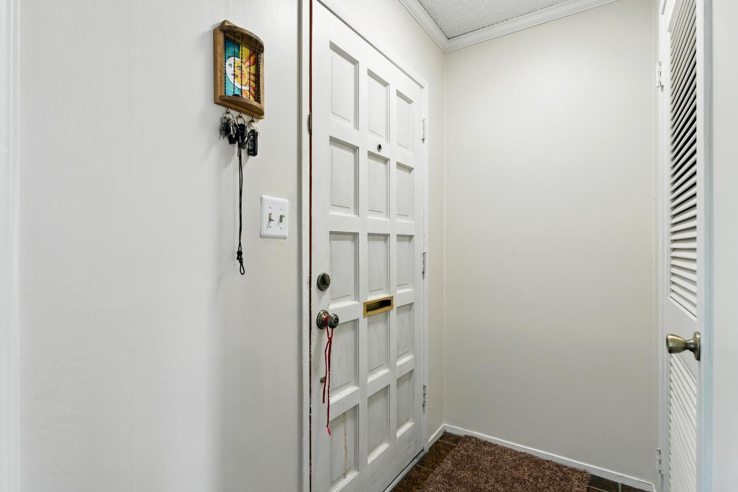 4849 N 7Th St #E, Fresno, CA 93726