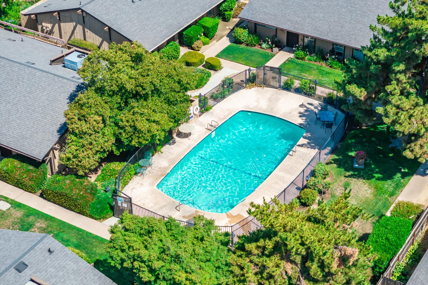 4849 N 7Th St #E, Fresno, CA 93726