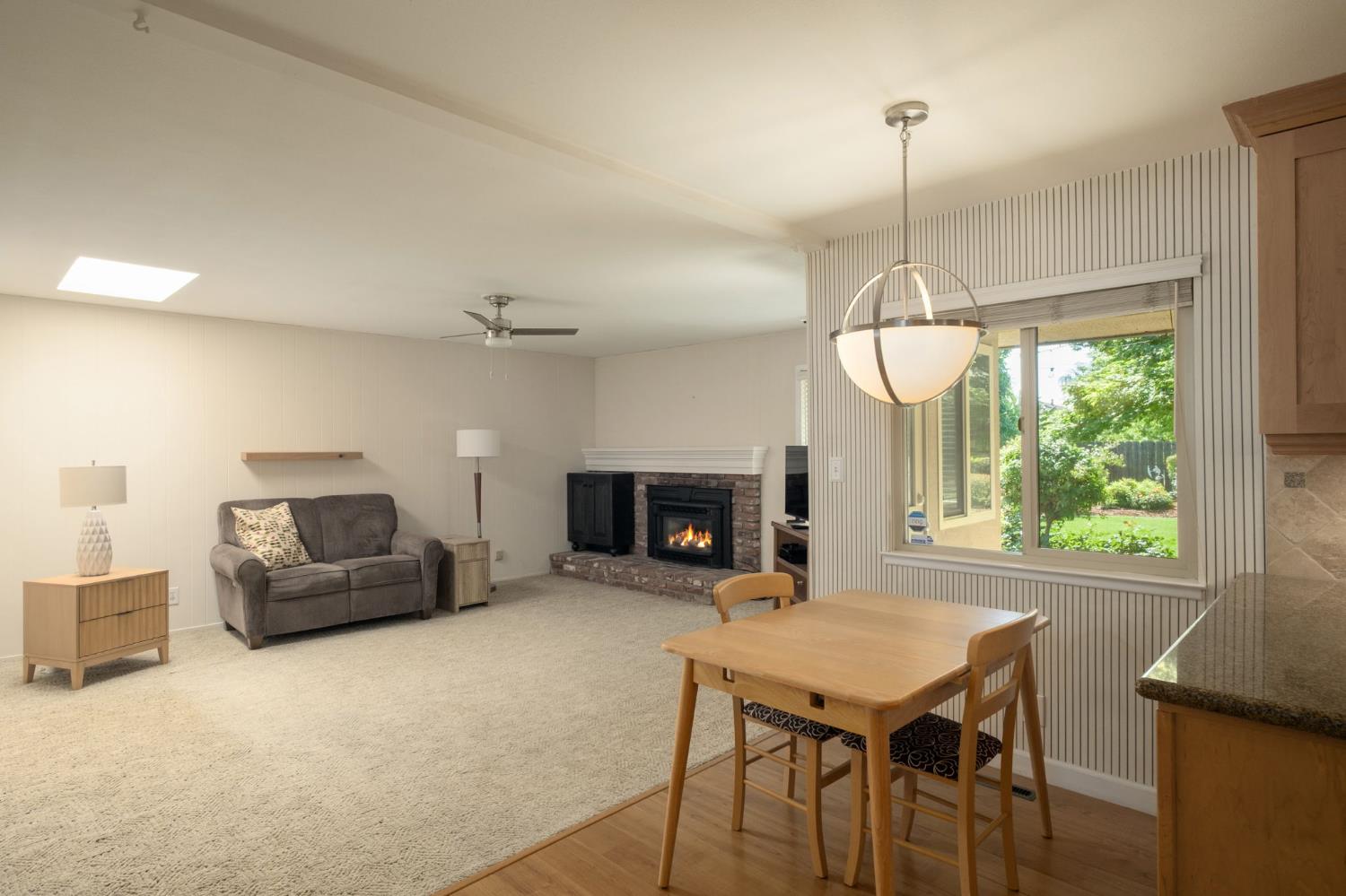 539 E Sample Ave, Fresno, CA 93710