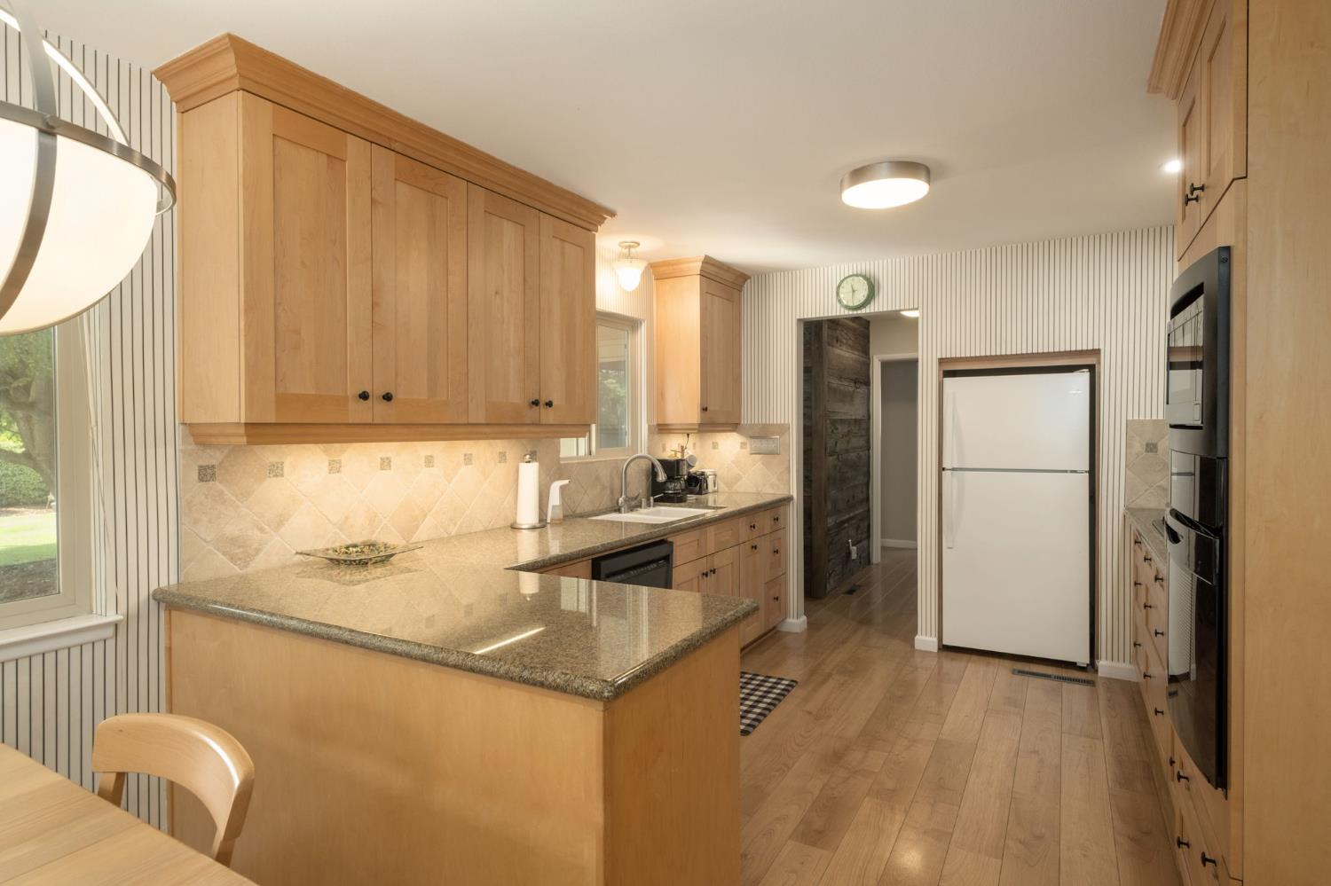 539 E Sample Ave, Fresno, CA 93710