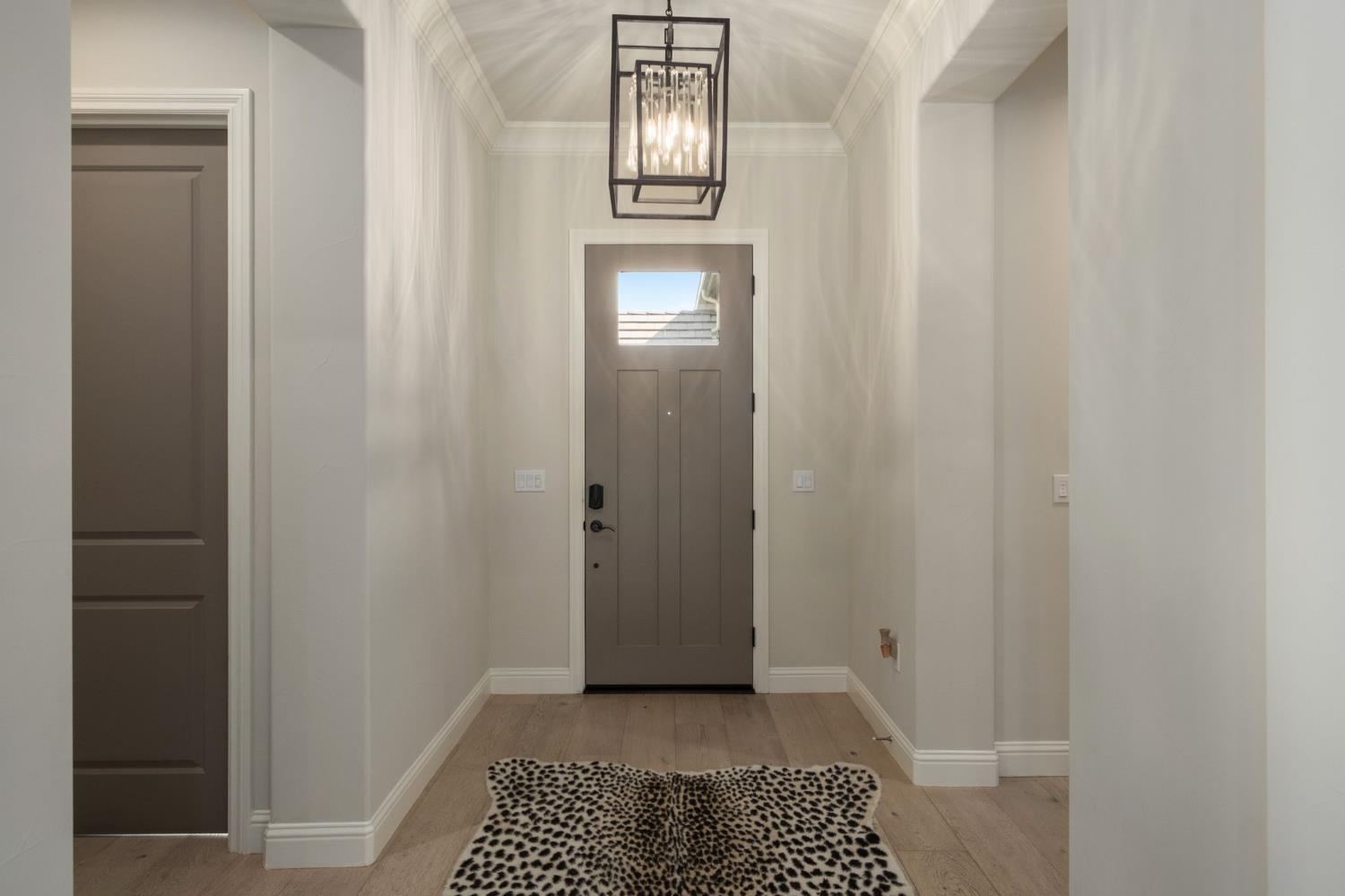 11865 N Ridgeway Dr, Fresno, CA 93730