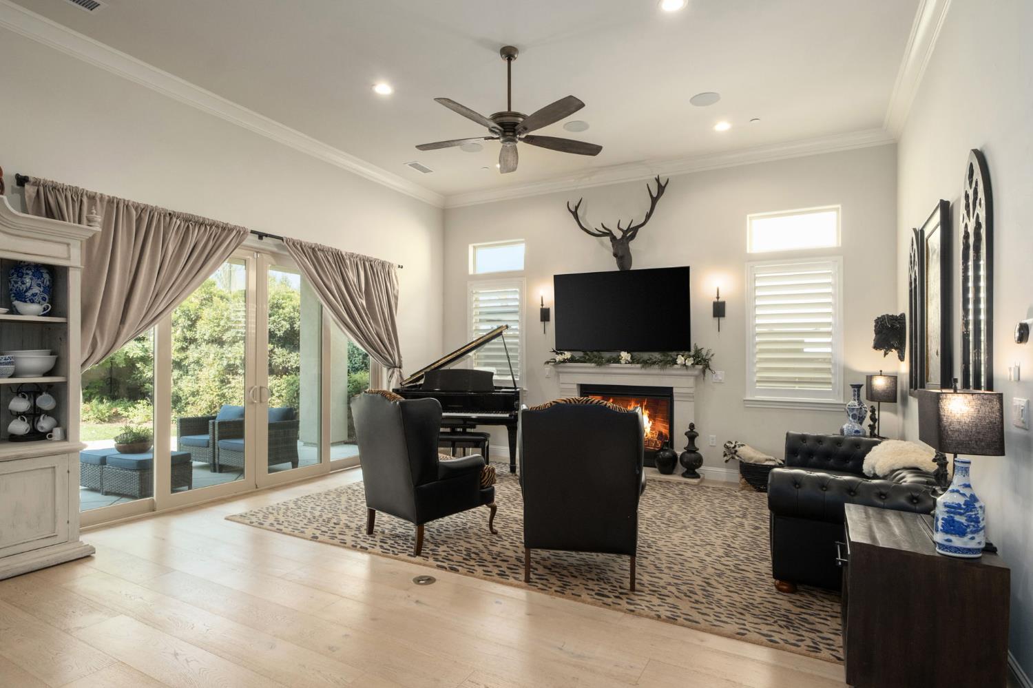 11865 N Ridgeway Dr, Fresno, CA 93730