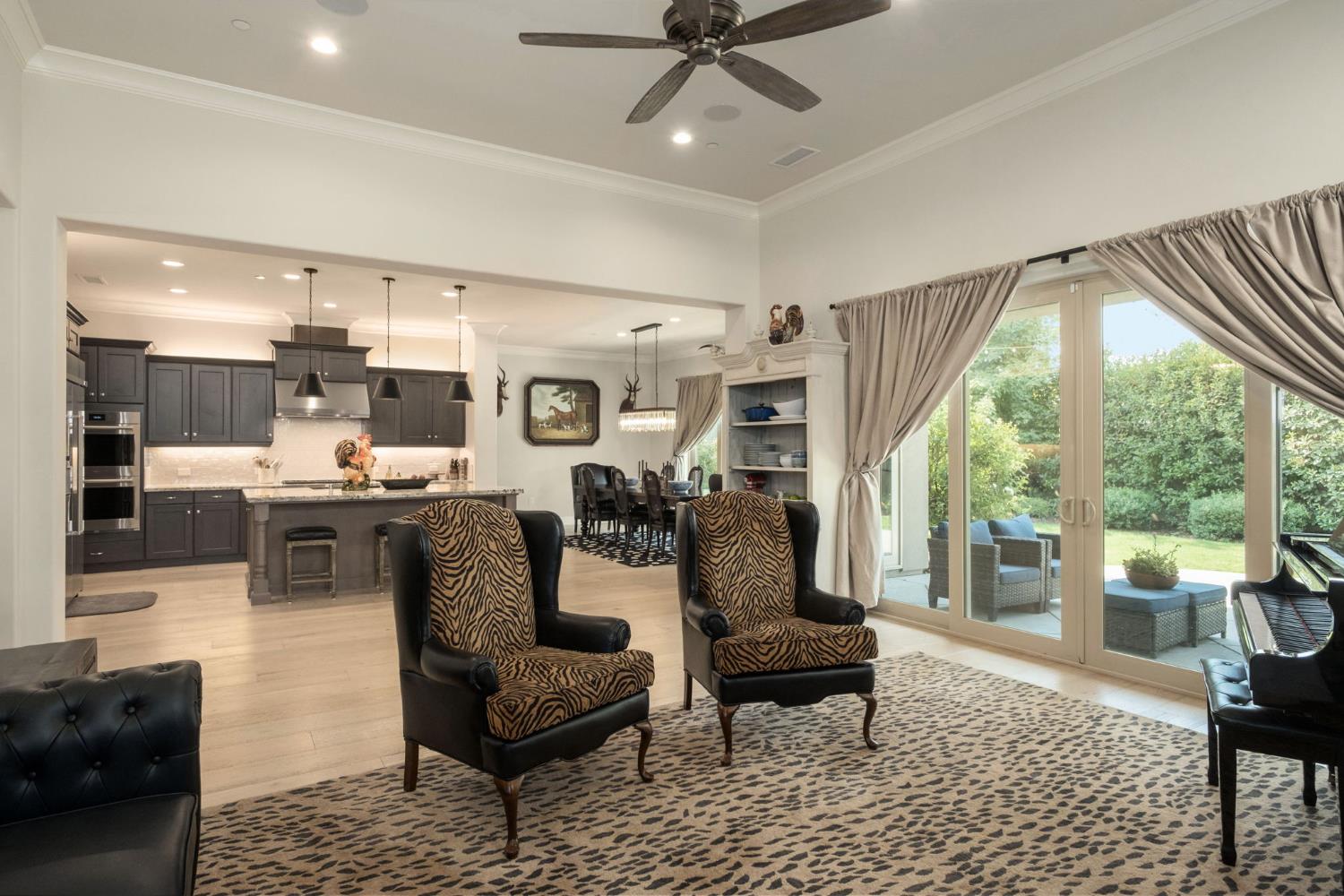 11865 N Ridgeway Dr, Fresno, CA 93730