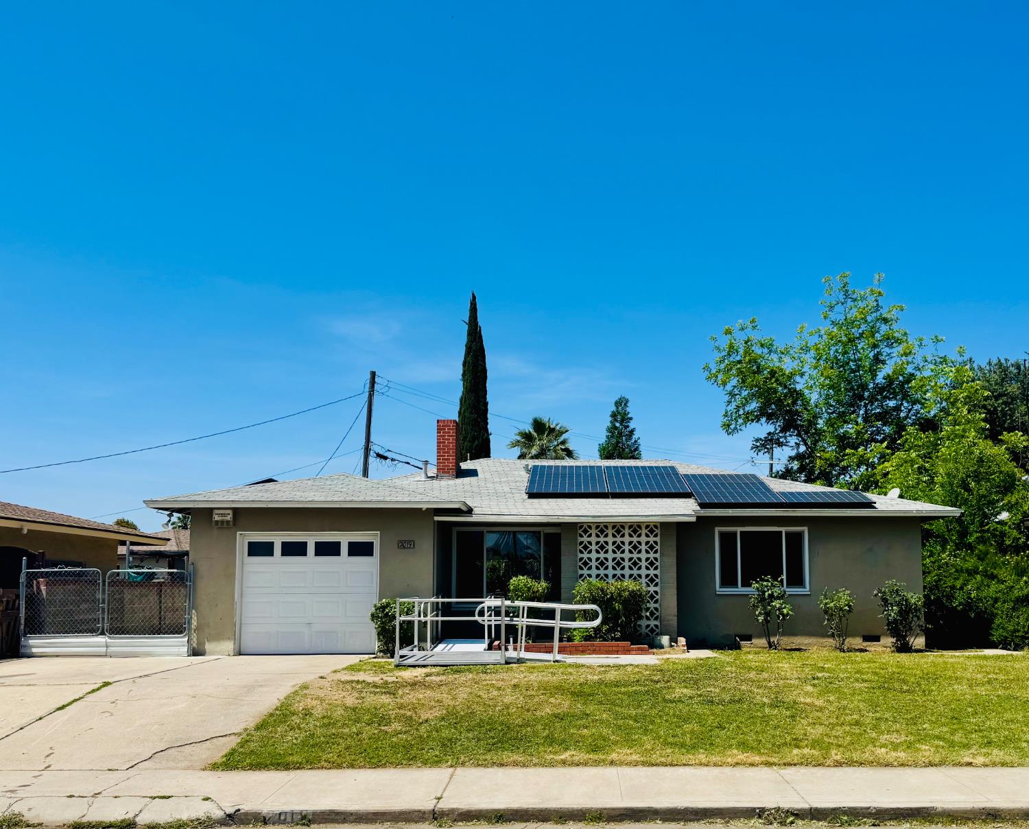 2019 Norris Dr E