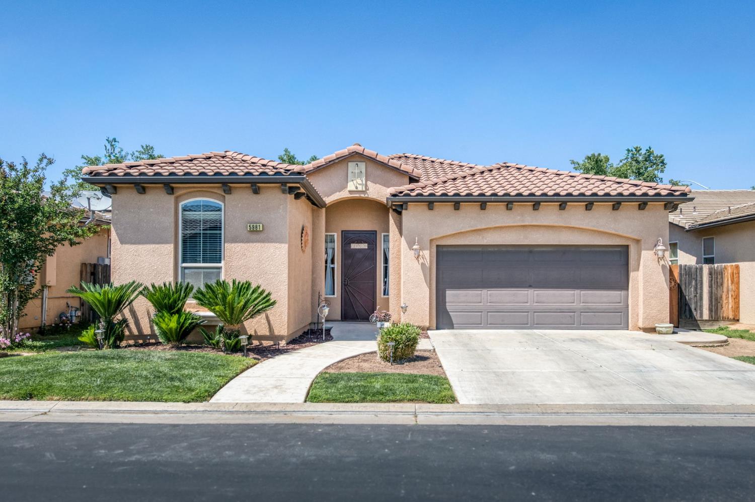 5981 E Via Manzi Dr
