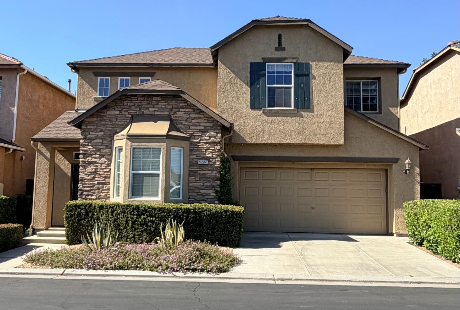 5284 W King Fisher Ln