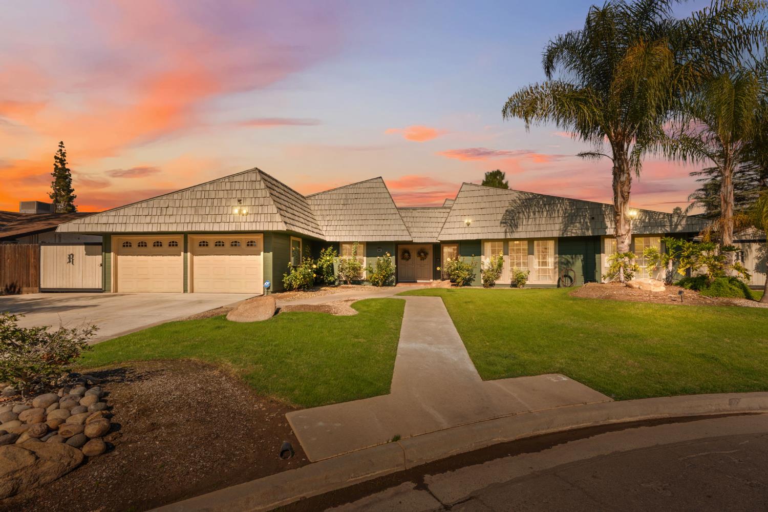 2778 W Robinwood Ln