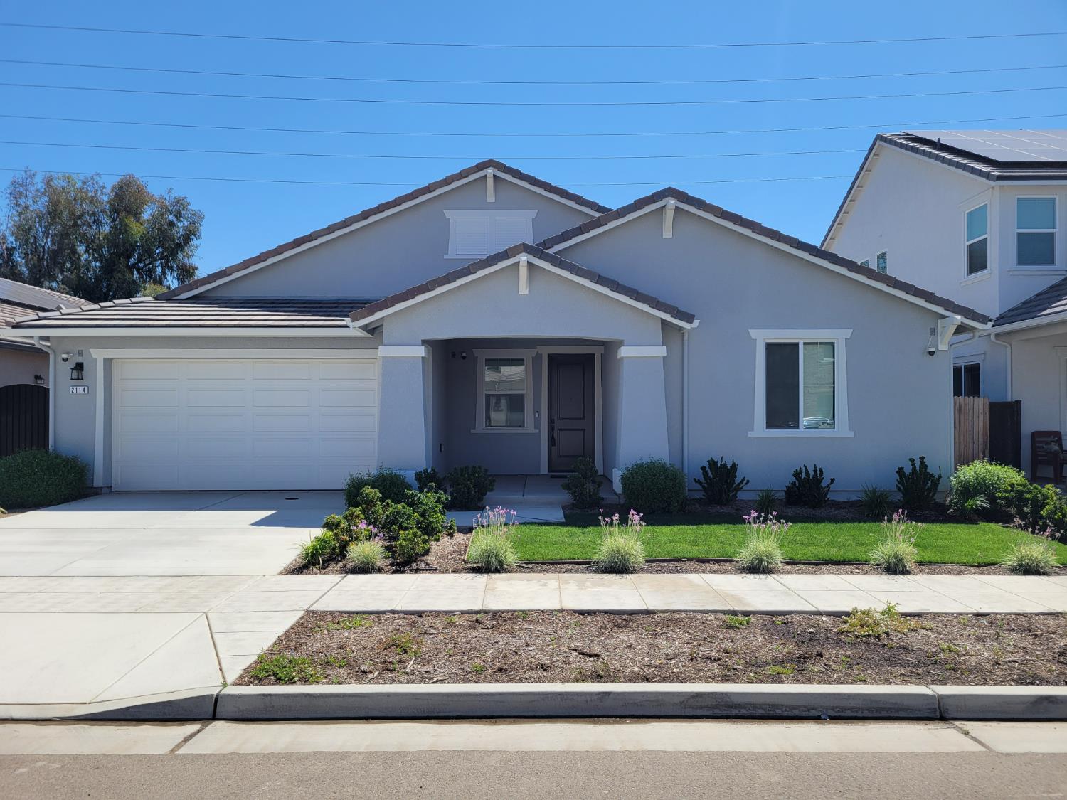2114 Laverne Ave