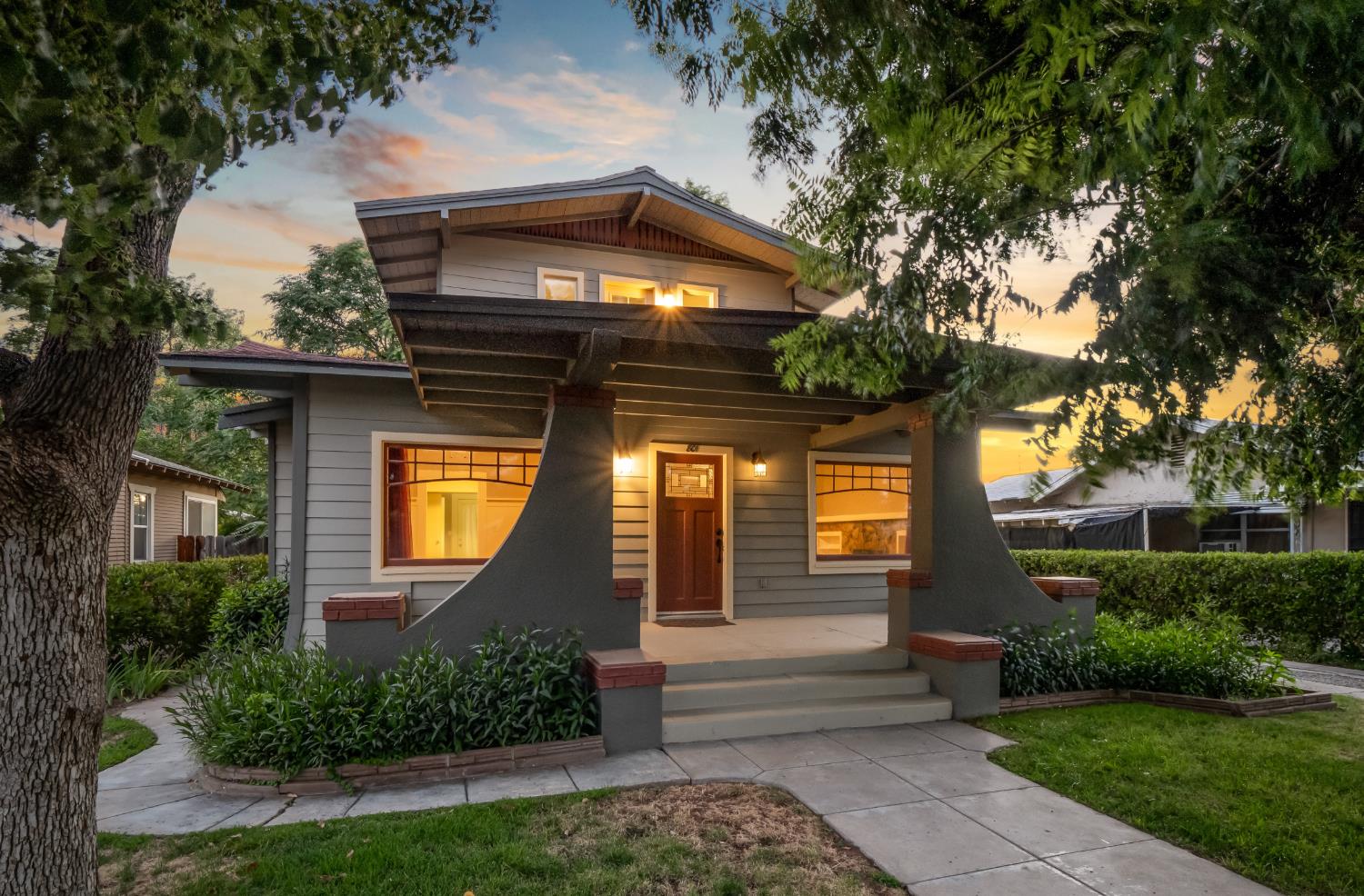 801 N Safford Ave